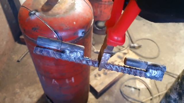 Простая печка из двух газовых баллонов смотреть онлайн