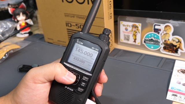 【無線機レビュー】初めてのD-STAR対応ハンディ機！アイコムさんより最近発売されたID-50を開封＆交信レビュー！【VX-3】 смотреть онлайн