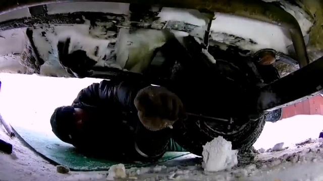 Самостоятельная замена рессоры на Форд Транзит смотреть онлайн