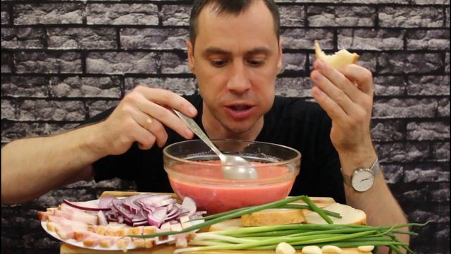 MUKBANG / БОРЩ С КОПЧЕНЫМ САЛОМ, ЛУК, ЧЕСНОК, ГОРЧИЦА / МУКБАНГ / Mukbang Senya / 먹방 смотреть онлайн