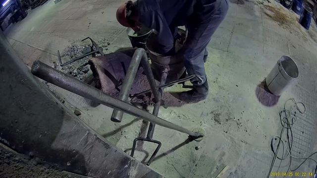 Вот из чего изготавливают ковши под металл.... смотреть онлайн