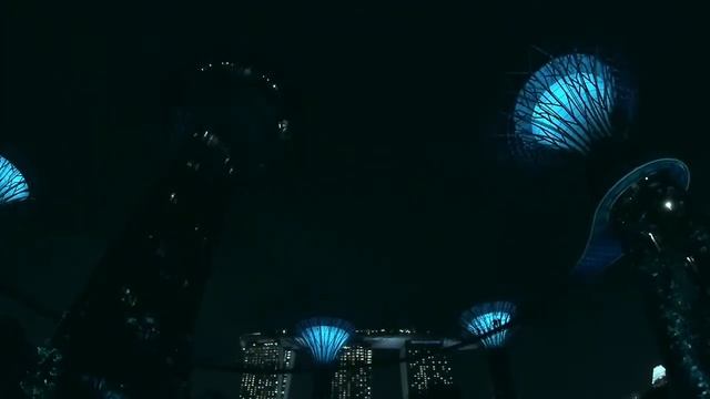 СВЕТОВОЕ ШОУ/САДЫ У ЗАЛИВА/ СИНГАПУР/GARDENS BY THE BAY 2019/FULL SHOW смотреть онлайн