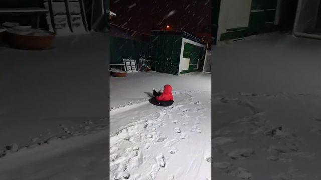 К первому снегу. Покатушки в октябре. #горка #ватрушка #покатушка #сделайсам #своимируками смотреть онлайн