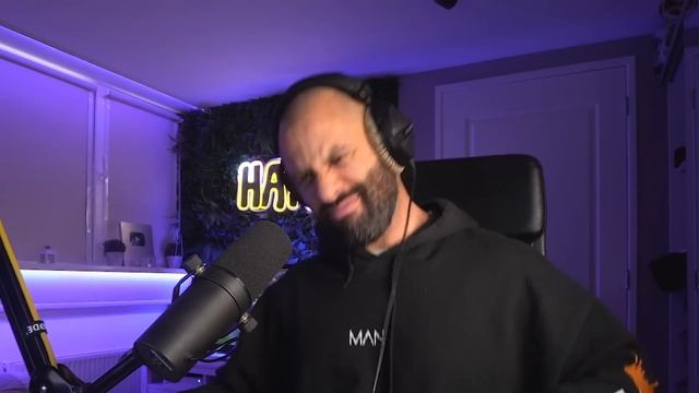BROKE MY BED AGAIN and FINALLY listened to PHONK bangers || HCDS 79 смотреть онлайн