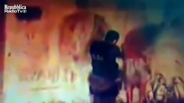 Brasile polizia spara su un ragazzo di 14 anni diretta смотреть онлайн