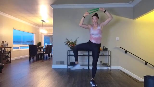 15 minute Ab Workout! Get that tight core with ABSolute Core! | Git LIIT with Amy смотреть онлайн