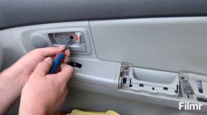 Снятие передней дверной обшивки с Kia Cerato 2008 год 1.6 бензин