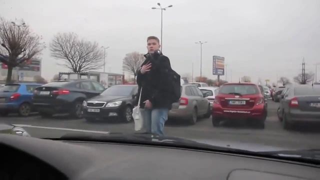 Вот как нужно пугать людей, страх) смотреть онлайн