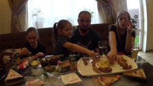 #МУКБАНГ/ПИЦЦА/ЖАР-ПИЦЦА/ФРИ/КРЫЛЬЯ/СТРИПСЫ/ПИВО/MUKBANG/ОТВЕТЫ НА ВОПРОСЫ