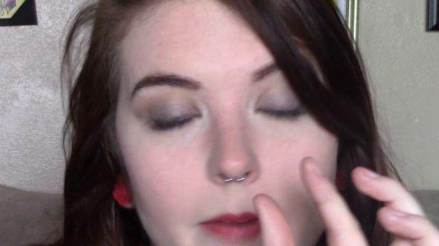 How To: Change a Nose "L" Stud смотреть онлайн