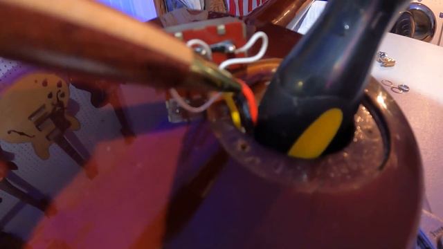 How to Replace Gibson Epiphone Les Paul 3 way Switch смотреть онлайн