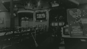 [File_1987.mp4] Страшные инциденты в пиццерии Chuck E. Cheese's