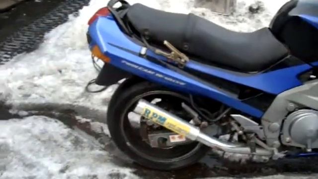 Kawasaki ZZR 400 смотреть онлайн