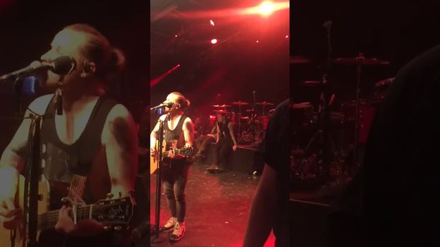 Zach Myers - Don't look back in anger - Hamburg - 06.07.16 смотреть онлайн