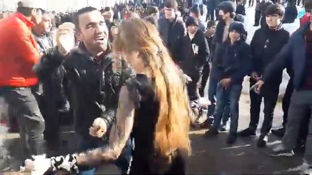 Кадами Курбон Дар туй ракосара сари китф кадан.2020 смотреть онлайн