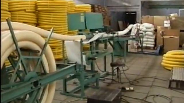 Намотка гофрошланга, общий вид линии сварки смотреть онлайн