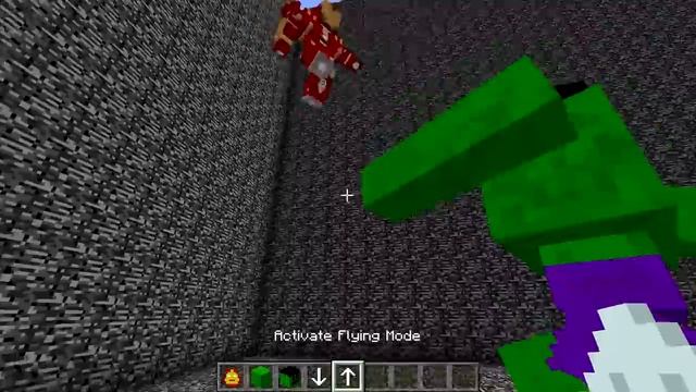 HULK Vs HULKBUSTER In Minecraft PE (Hulk Vs Iron Man)