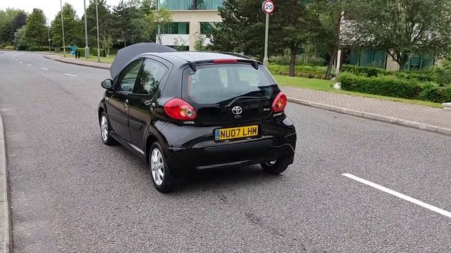 NU07LHM TOYOTA AYGO Black смотреть онлайн