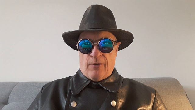 The USA will be part of Germany one day. Rudolf the tall white alien. No. 326 смотреть онлайн