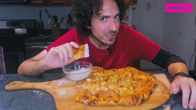 MUKBANG ! * My Comfort Food Pizza COOKING + EATING * nomnomsammieboy смотреть онлайн