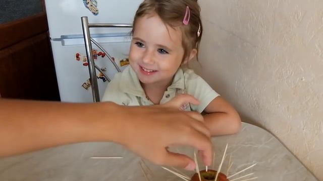 Игры без игрушек! Чем занять ребенка без игрушек?! Развивающие игры с ребенком 2 года смотреть онлайн