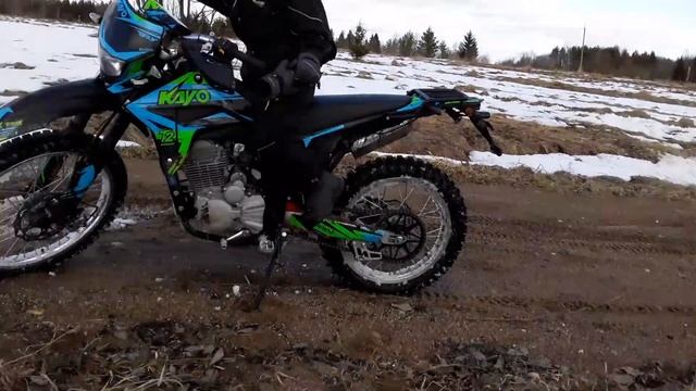 Малыш сел за мотоцикл KAYO T2 2020