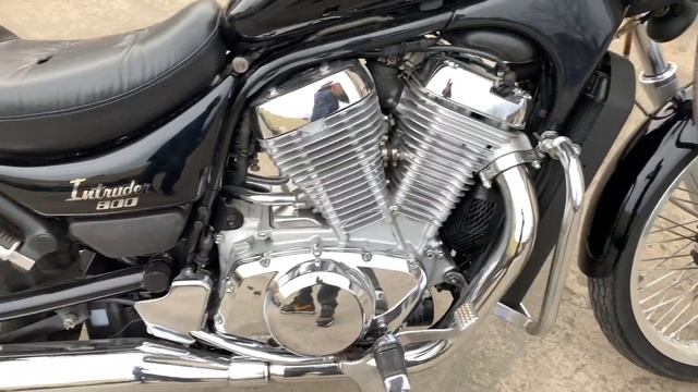 Suzuki Intruder 800 смотреть онлайн