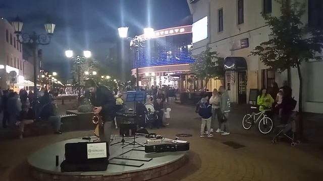 28.08.2021 Brest Танцы...на Советской...Прогулки с Викторией смотреть онлайн
