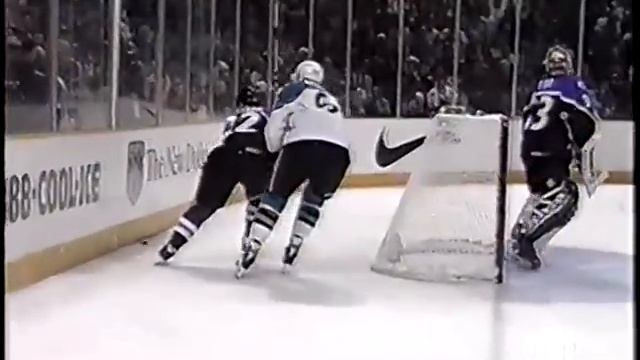 Gretzky and Lemieux vs Patrick Roy at the 1997 NHL All Star Game смотреть онлайн