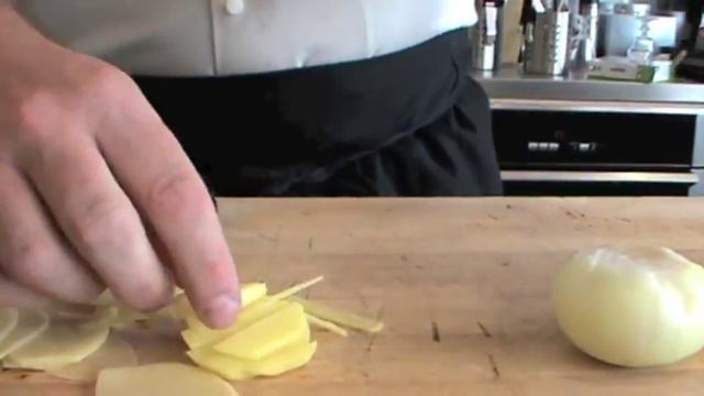 Vidéo pédagogique Créa n°3 Mandoline смотреть онлайн