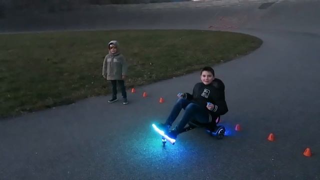 CHALLENGES & DÉFIS en HOVERKART смотреть онлайн