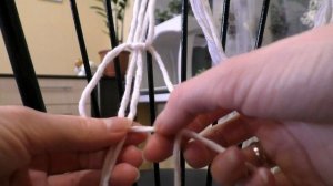 МАКРАМЕ-ПОДВЕС ДЛЯ ЦВЕТОВ | DIY | Кашпо в технике макраме | Сплести сможет каждый