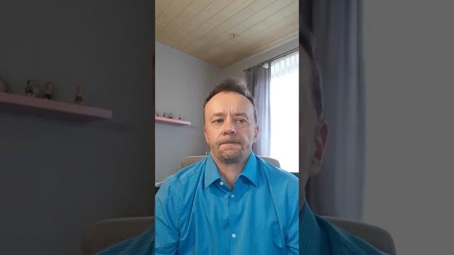 Стих "Друзьям ушедшим" смотреть онлайн
