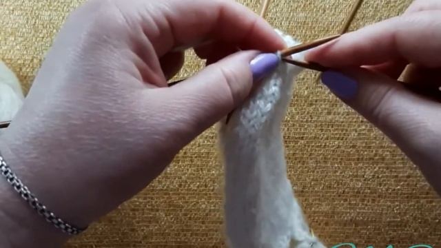 #вяжуивяжу? Простые варежки спицами.