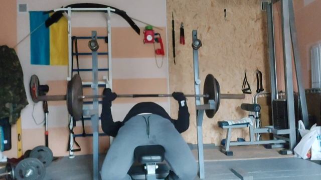 Увеличение веса в жиме лежа #1 смотреть онлайн