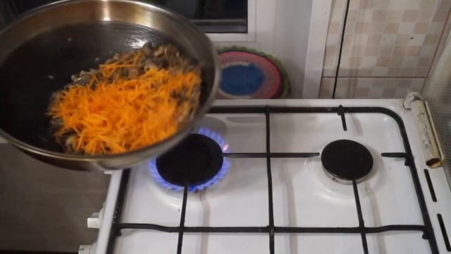 Рис карри с индейкой и грибами "Не плов". Еда на работу в контейнере или Ланч Бокс. смотреть онлайн