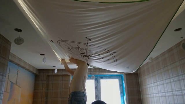 Установка натяжного потолка "Облаками" смотреть онлайн