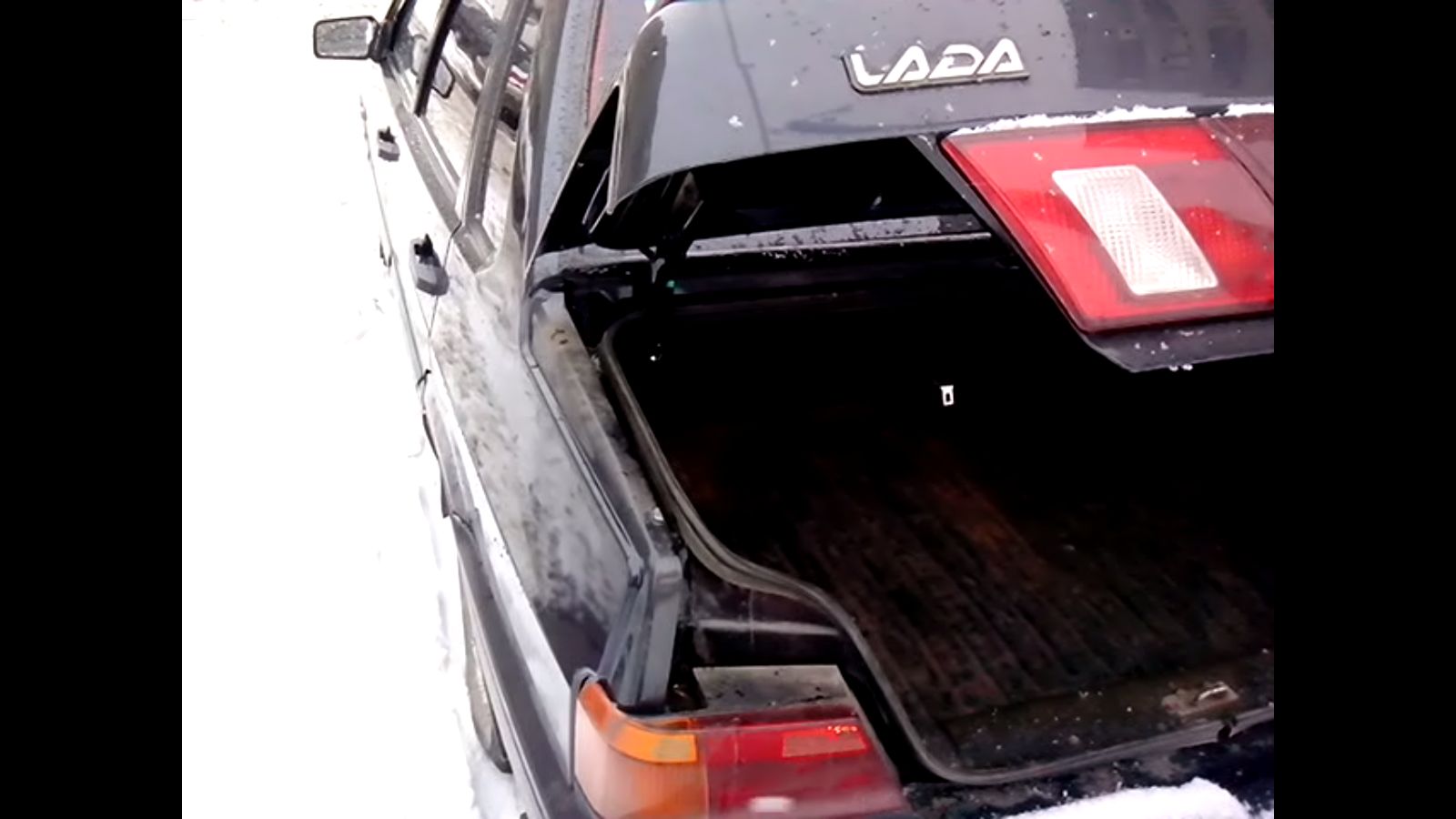 Багажник ваз 2115. Крышку багажника ваз 2115 не держат торсионы. Устранение проблемы. смотреть онлайн