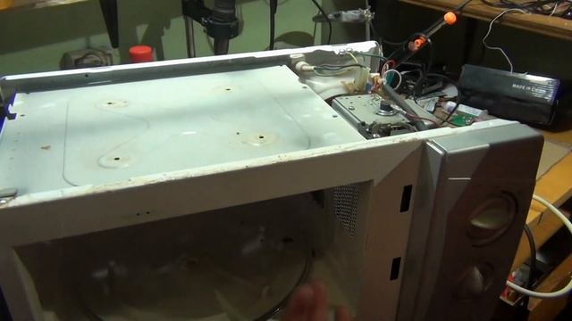 Простой ремонт микроволновой печи, справится и домохозяйка!