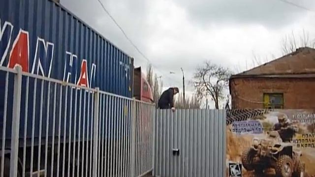 Разгрузка скутеров смотреть онлайн