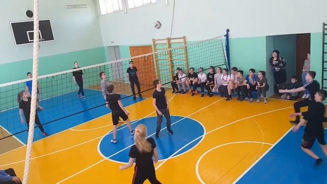 Школьные соревнования по волейболу нарезка смотреть онлайн