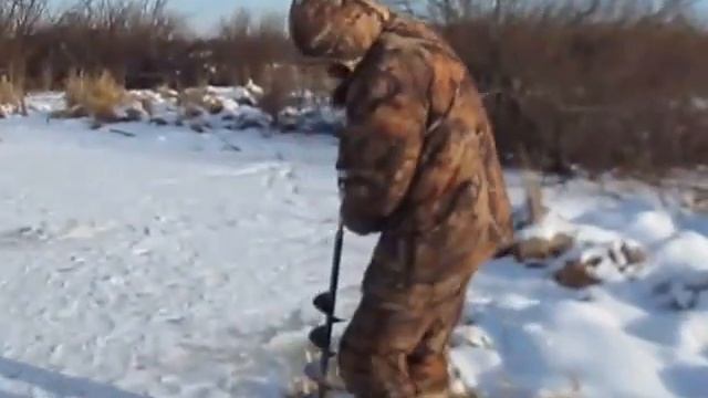 Испытание шуруповёрта с ледобуром. смотреть онлайн