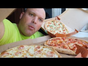 МУКБАНГ ТРИ ПИЦЦЫ/ОБЖОР додо пицца