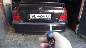 Opel Vectra B.Открытие багажника с кнопки активатор GM рулит)