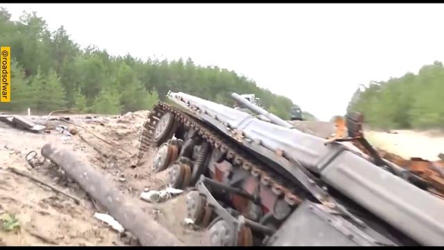 Эпичная картина то что осталось от разбитой колоны по снабжению ВСУ. смотреть онлайн