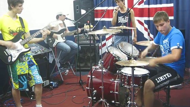 Про панка(cover).AVI смотреть онлайн