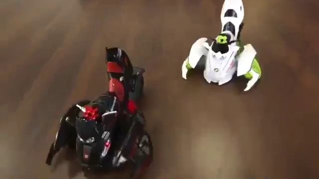Автомодель - трансформер на р/у Street Troopers Scorpion белый MAISTO TECH (81182 white) смотреть онлайн