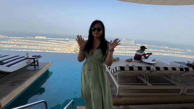 Aura SKYPOOL Dubai смотреть онлайн