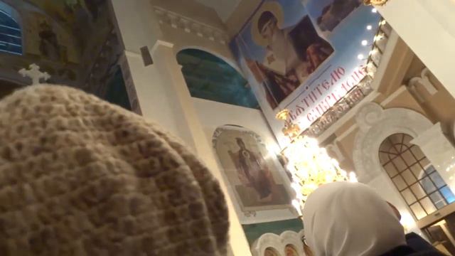 Молебен св святителю Спиридону в Храме на крови смотреть онлайн