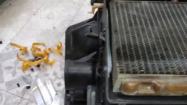 Продолжение сборки панели печки Опель Вектра А смотреть онлайн